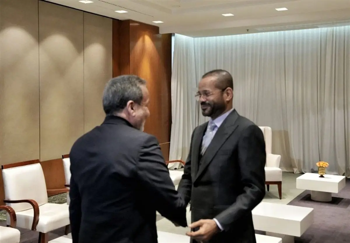 فوری: دیدار محرمانه عراقچی در عمان؛ آیا گره مذاکرات باز می‌شود؟