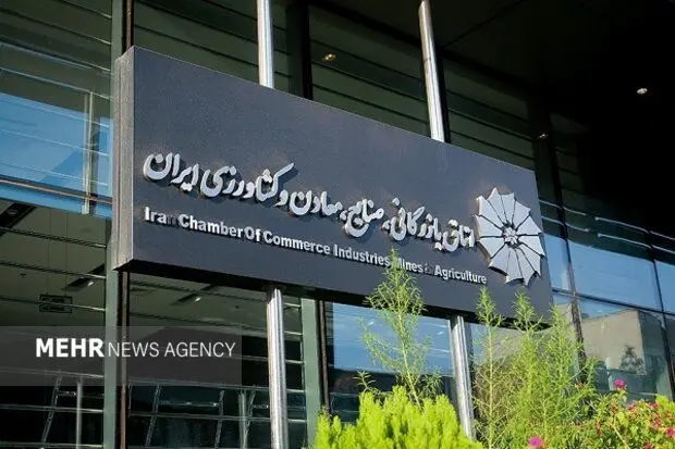 دسترسی این افراد به اینترنت آزاد کذب است