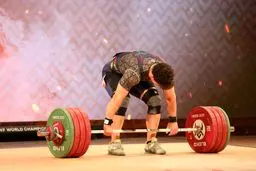 جام فجر غوغا می‌کند: ستاره‌های خارجی با دلارهای نفتی در راهند!