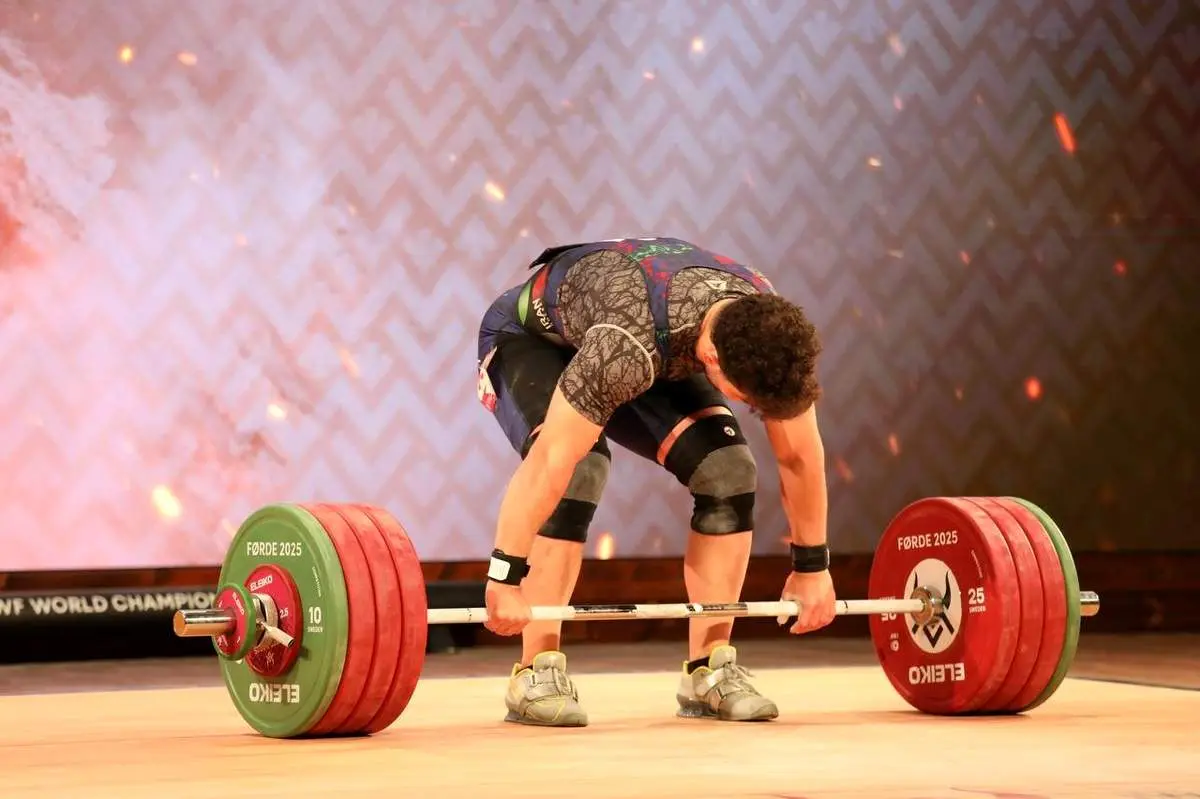 جام فجر غوغا می‌کند: ستاره‌های خارجی با دلارهای نفتی در راهند!