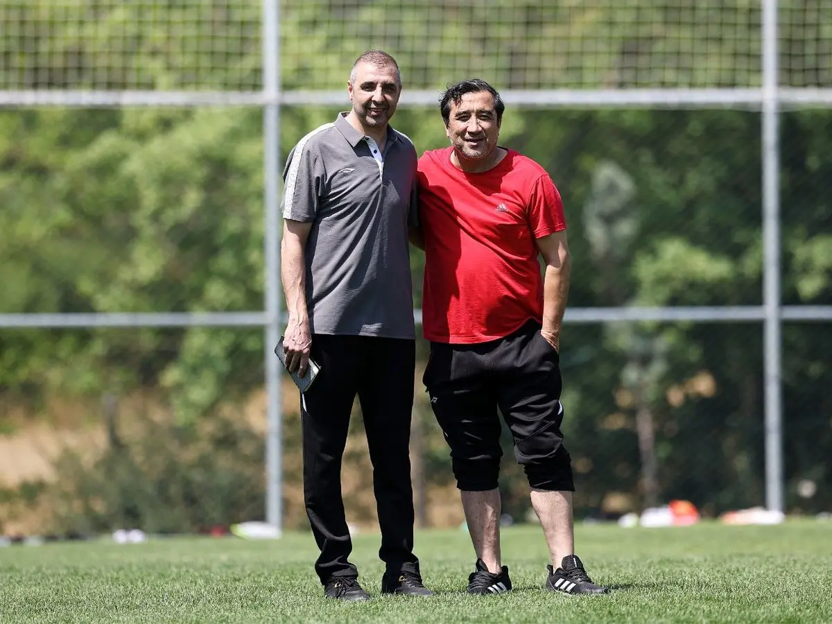 انتقال جنجالی؛ یونس، ستاره سابق پرسپولیس، دستیار سرمربی تراکتور شد!