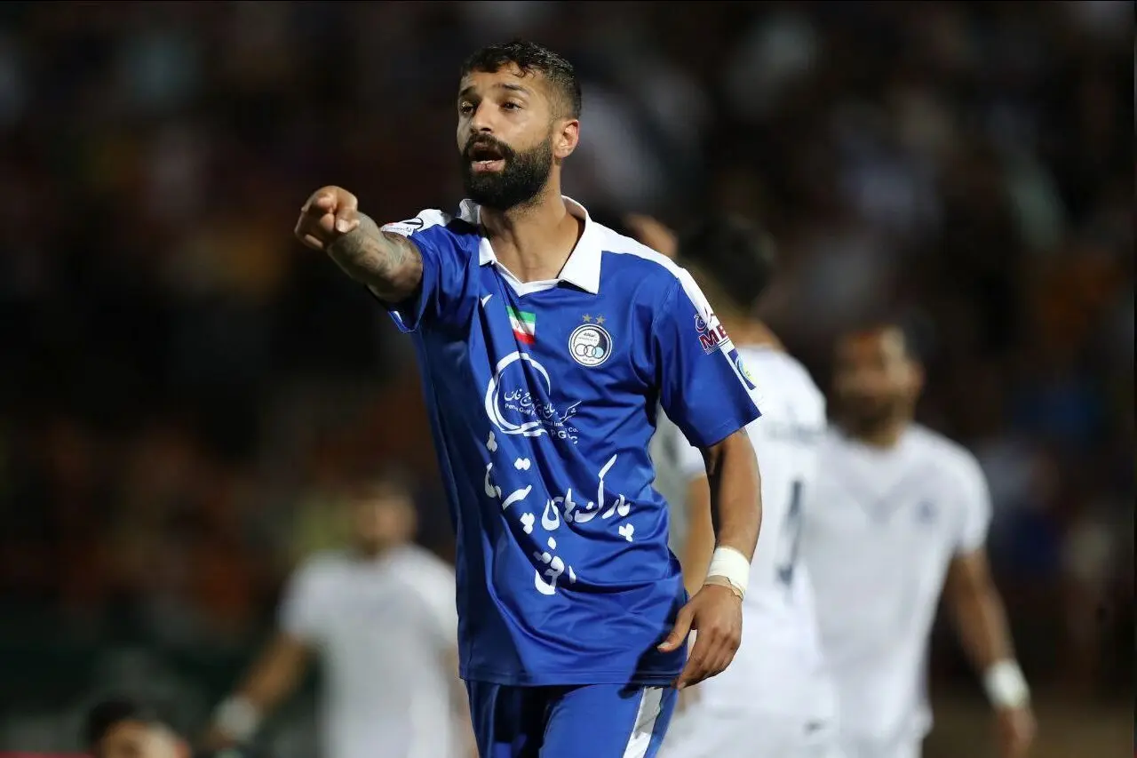 فاش شدن فیلم جنجالی مدافع استقلال: سهرابیان چه می‌گوید؟/ عذرخواهی از هواداران