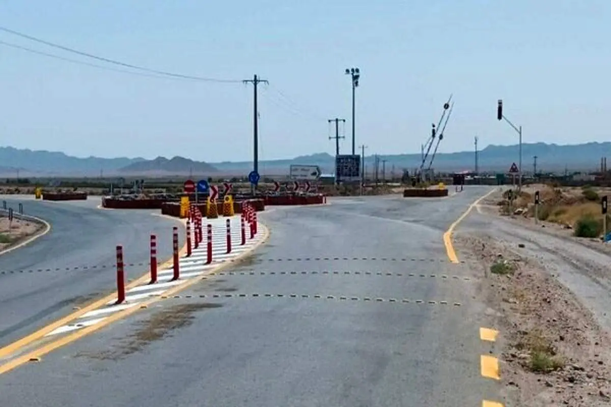 وزیر راه:۸۸۷ نقطه حادثه‌خیز تا پایان سال اصلاح می‌شود