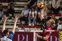 باورنکردنی: خداحافظی شوکه‌کننده ملی‌پوش والیبال حریف ایران در ۲۶ سالگی! پشت پرده چیست؟