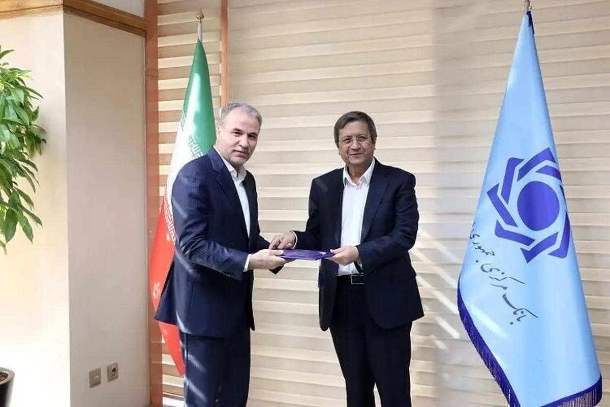 معاون ارزی جدید بانک مرکزی: دلار فرو می‌ریزد یا اوج می‌گیرد؟