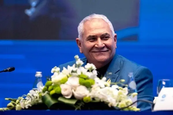 رئیس فدراسیون جهانی وزنه‌برداری در راه ایران: سفر پرحاشیه یا فرصتی تاریخی؟