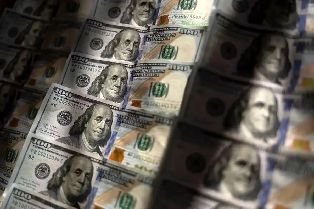 دلار در صرافی ملی منفجر شد! سقوط آزاد یا سکوی پرتاب؟ پیش‌بینی‌های داغ از بازار شنبه ۱۷ آبان ۱۴۰۴