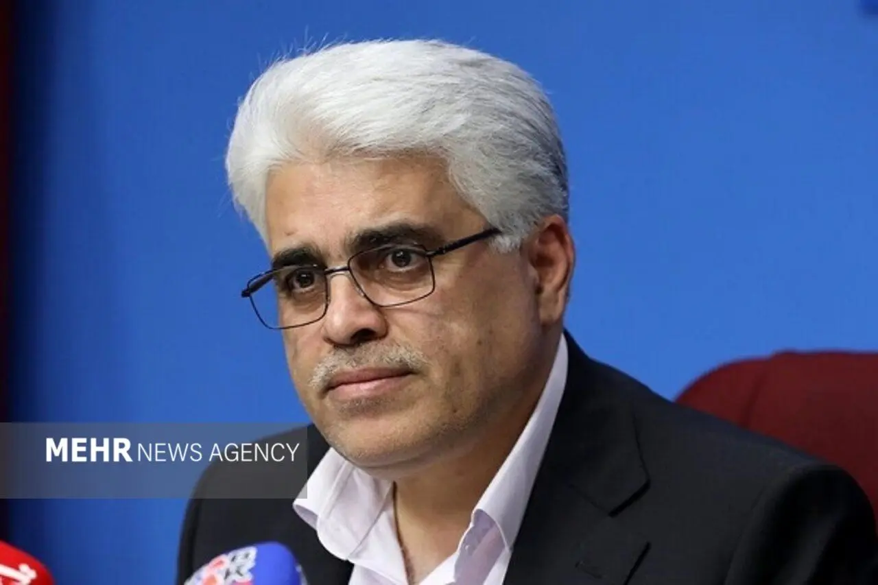 **دولت عقب‌نشینی کرد: سهمیه بنزین خودروهای تعویض پلاک نجات یافت!**