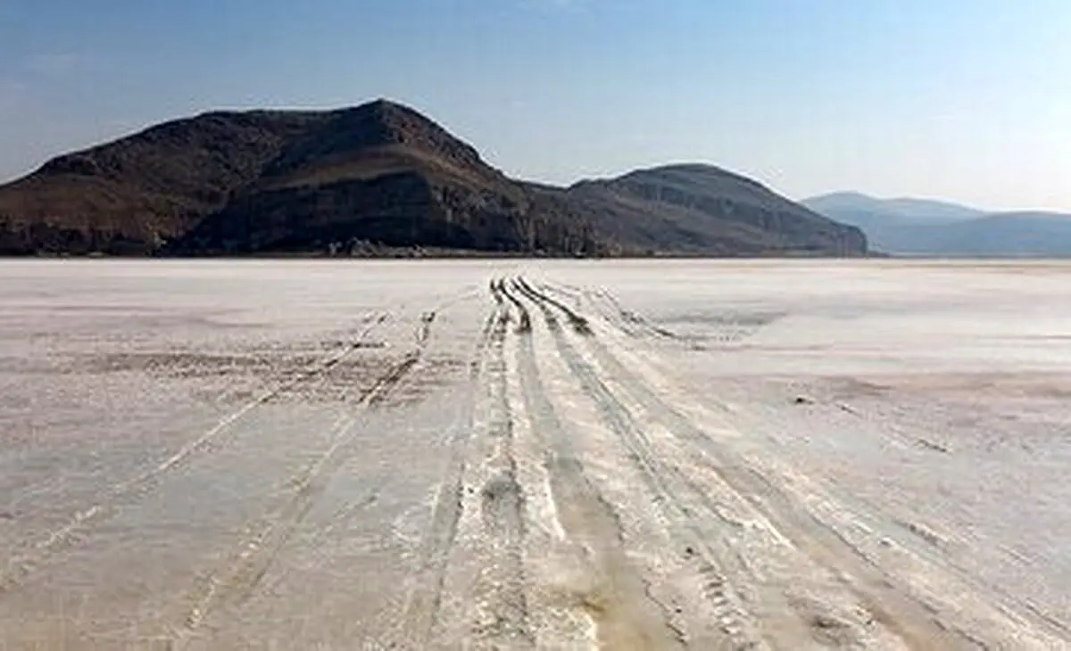 دریاچه ارومیه ناپدید شد!