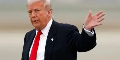 ترامپ: دموکرات‌ها برای انحراف از شکست تعطیلی دولت، پرونده اپستین را علم کرده‌اند/ جمهوری‌خواهان در دام نیفتند!