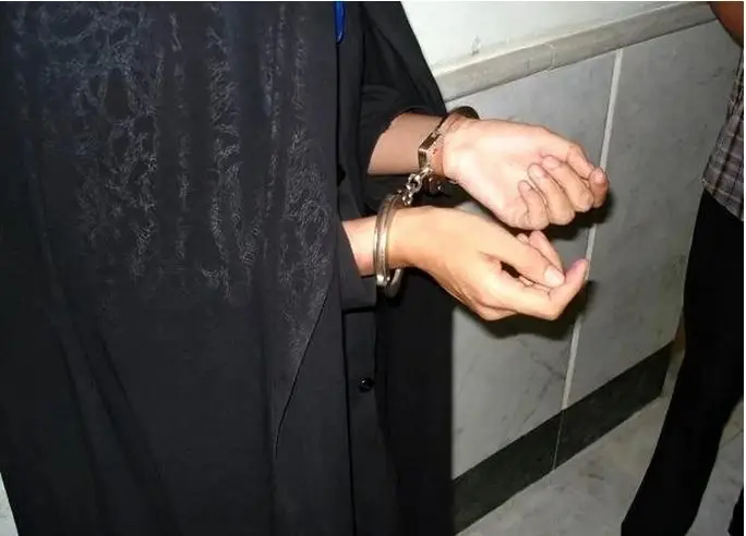 بازداشت یک زن کلاهبردار در پوشش وکیل