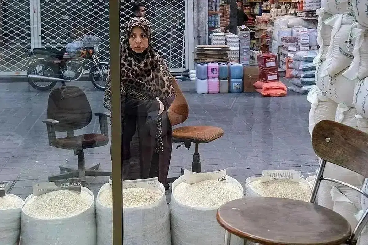 فاجعه در راه است: برنج خارجی با دلار ۱۶۰ هزار تومانی سفره‌ها را خالی می‌کند!