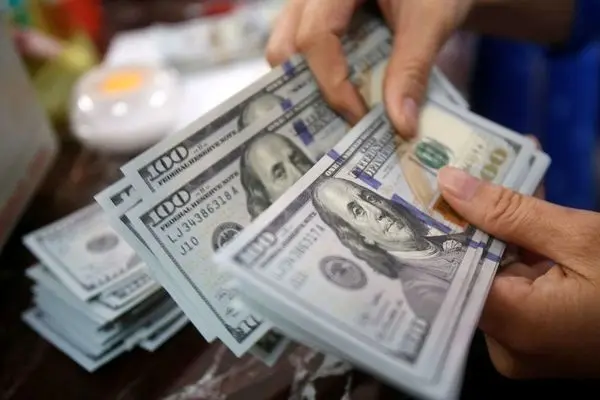 افزایش ۷ هزار تومانی قیمت دلار – ۱۰ تیر