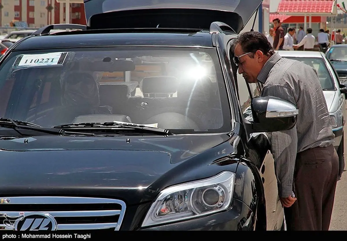 رسوایی بازار خودرو: گرانی، قحطی و تاخیرهای نجومی!