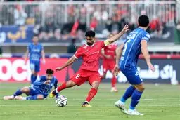 دربی جنجالی: طوفان سرخ یا آبی؟ پرسپولیس و استقلال در نبردی نفس‌گیر!