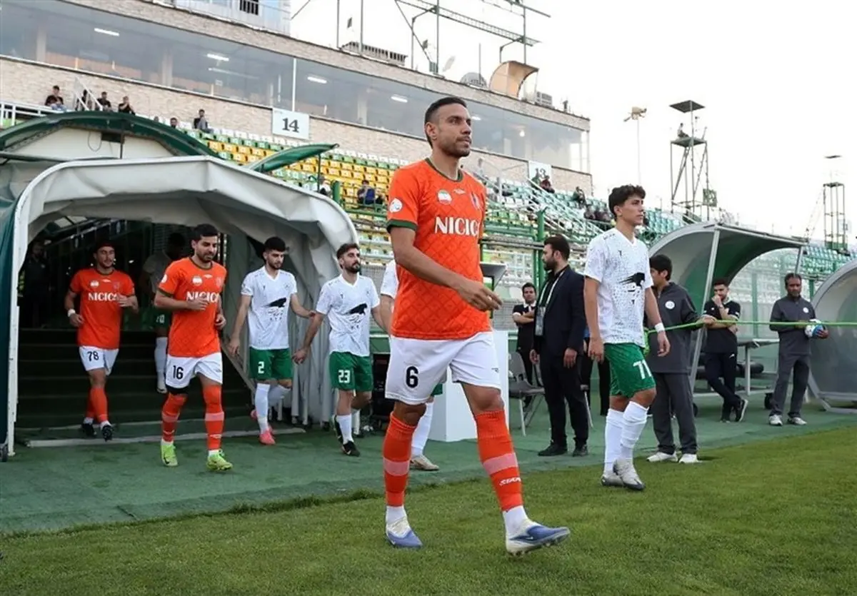 فریاد زنده‌روح بر سر پرسپولیس: ما لقمه آماده نیستیم!/ هواداران، منتظر یک شوک باشید