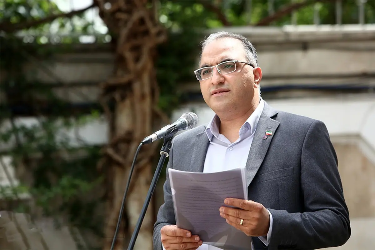 مدنی‌زاده رأی خوبی از مجلس می‌گیرد