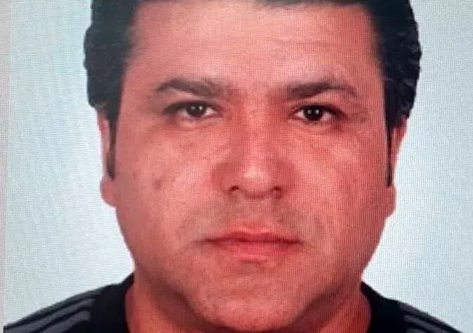 عکس یک قاتل فراری منتشر شد / مردم شناسایی کنند