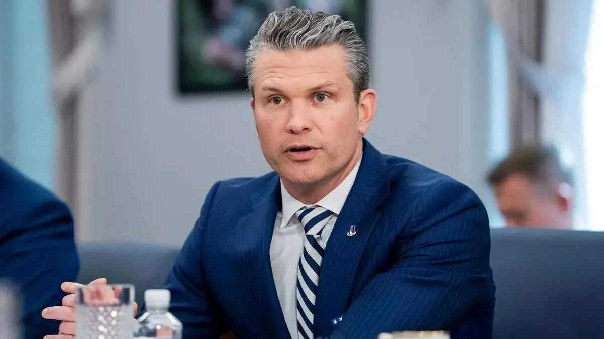 جنگ آمریکا با کارتل‌های کارائیب: وزیر دفاع: با تروریست‌های مواد مخدر مانند القاعده برخورد می‌کنیم