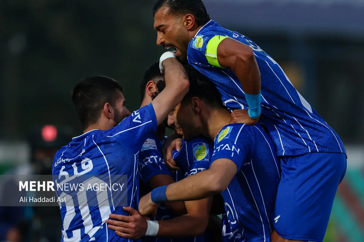 ساپینتو، آقاسی را به جاماندن در خط دفاع پرسپولیس محکوم کرد؟ افشاگری تکان‌دهنده از ضعف مرگبار سرخ‌ها