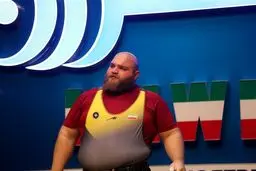 یوسفی از گور برگشت: قهرمانی شوکه کننده در لیگ برتر وزنه‌برداری!