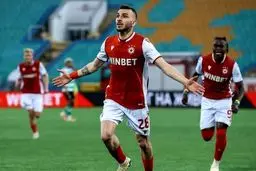 بمب خبری استقلال ترکید: افشاگری تکان‌دهنده از دستمزد ۱ میلیون یورویی مهاجم اروپایی!