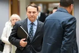 هشدار بی‌سابقه ورشو: روسیه، منطقه ممنوعه مسافران!