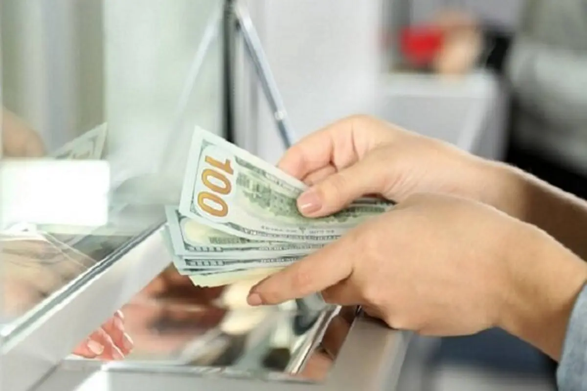 انفجار قیمت دلار دولتی: ۱۲۴ هزار تومان، مرز جدیدی از بحران!