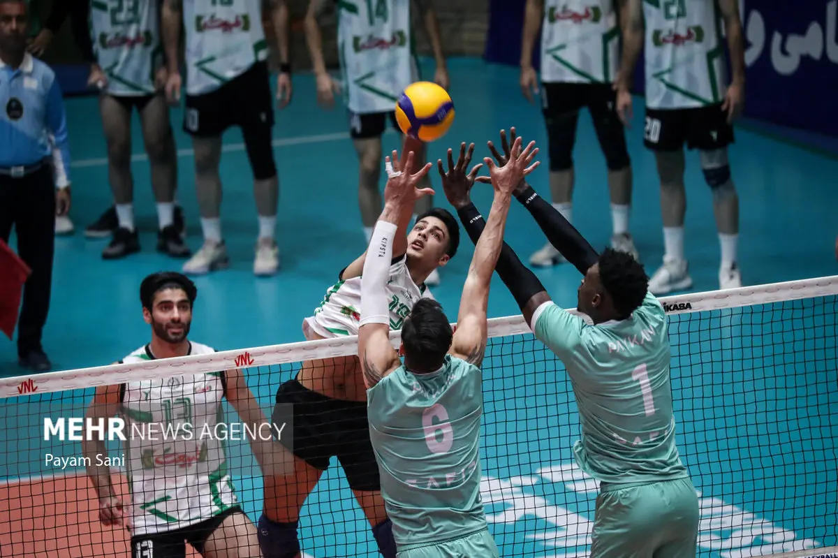 جنگ صدرنشینی داغ شد؛ تیم‌های ته جدولی برای بقا می‌جنگند