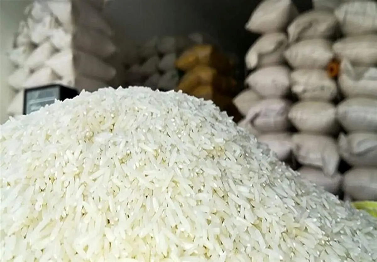 فاجعه ارزی در سفره ایرانیان: ۱۲ ماه حبس برای واردکنندگان برنج!