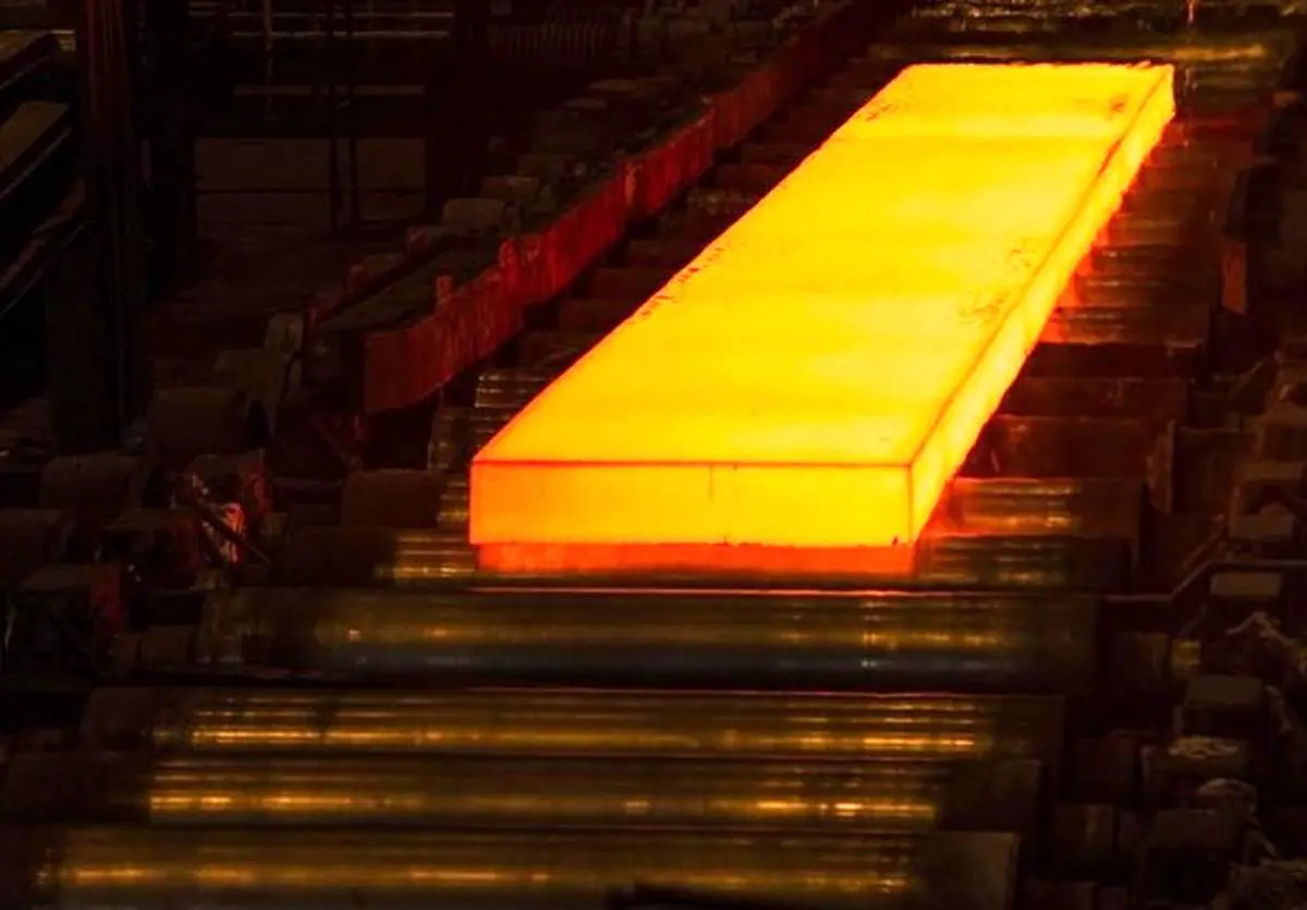 ورق گرم در غوغای تورم: نرخ پایه با چراغ خاموش بالا رفت!