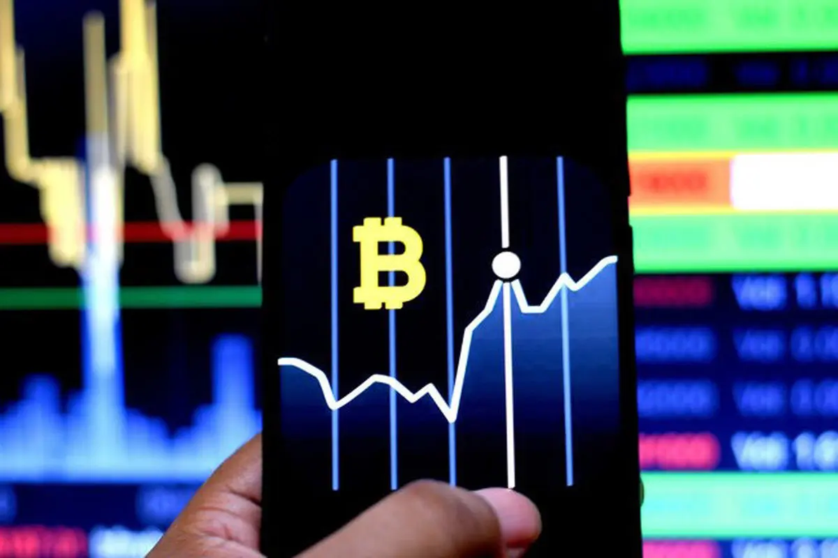 بیت‌کوین سقف تاریخی را شکست؛ آیا سرمایه شما در خطر است؟