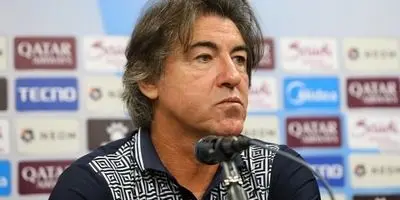 شوکه شدن ساپینتو از جابجایی ناگهانی بازی؛ آیا احترام به سرمربی استقلال فراموش شده است؟