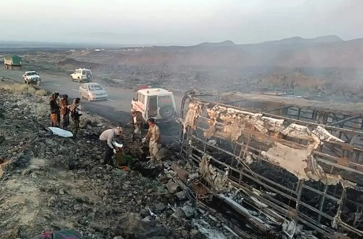 یمن در شوک: جاده مرگ ۳۰ جان گرفت/ تصاویر دلخراش از قربانیان