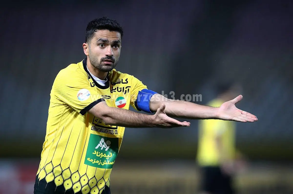 نیکفر: دخالتی نیست! پس حذف جنجالی کاپیتان سپاهان کار کیست؟