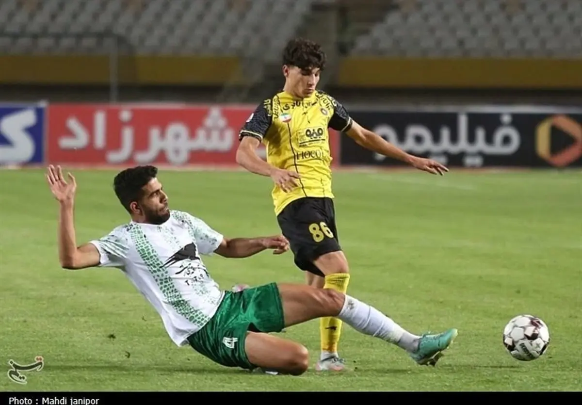 قادری: خیبر از دقیقه ۵ نفس‌کشید!/ ذوب‌آهن در راه اوج!