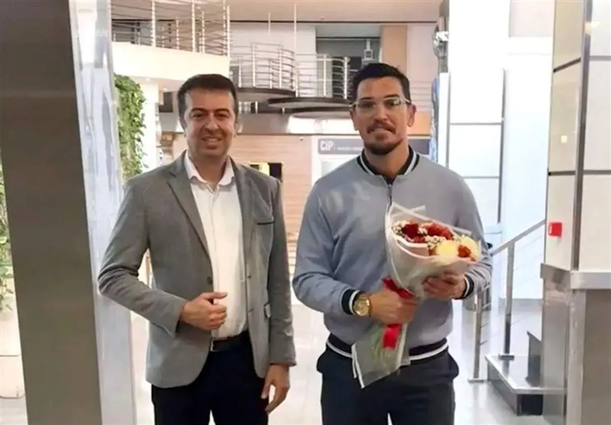 لرزه بر اندام پرسپولیس؛ مربی جنجالی برزیلی وارد شد!