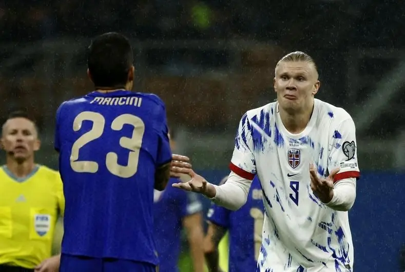 خشم هالند از شوخی زشت ستاره ایتالیا + عکس