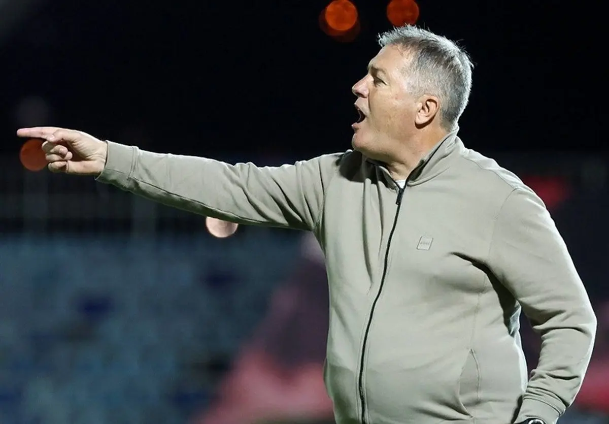 اسکوچیچ: داوران آماده گرفتن تصمیم علیه تراکتورند! دروازه چادرملو در اتلاف وقت قهرمان جهان است!