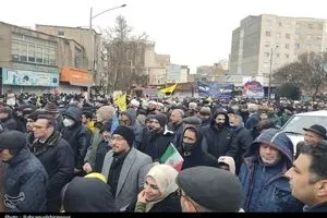 ۲۲ بهمن؛ پشت پرده 'بیعت میلیونی': آیا مردم مجبور به حضور شدند؟