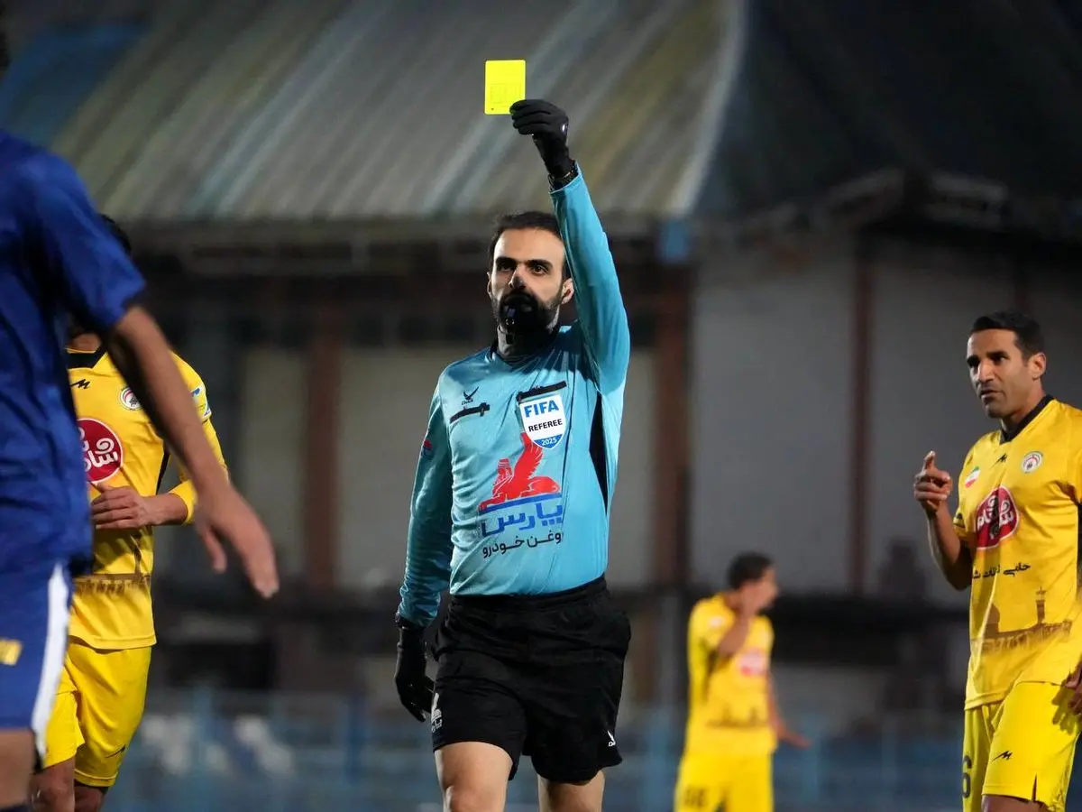 بی‌سابقه در تاریخ لیگ برتر: عرب‌براقی زمین، حیدری اتاق VAR! جزئیات شوکه کننده قضاوت حساس بین‌المللی فاش شد