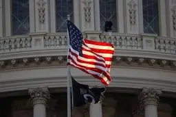 فاجعه هوایی در آمریکا: صدها هزار نفر سرگردان، هزاران پرواز لغو شدند!