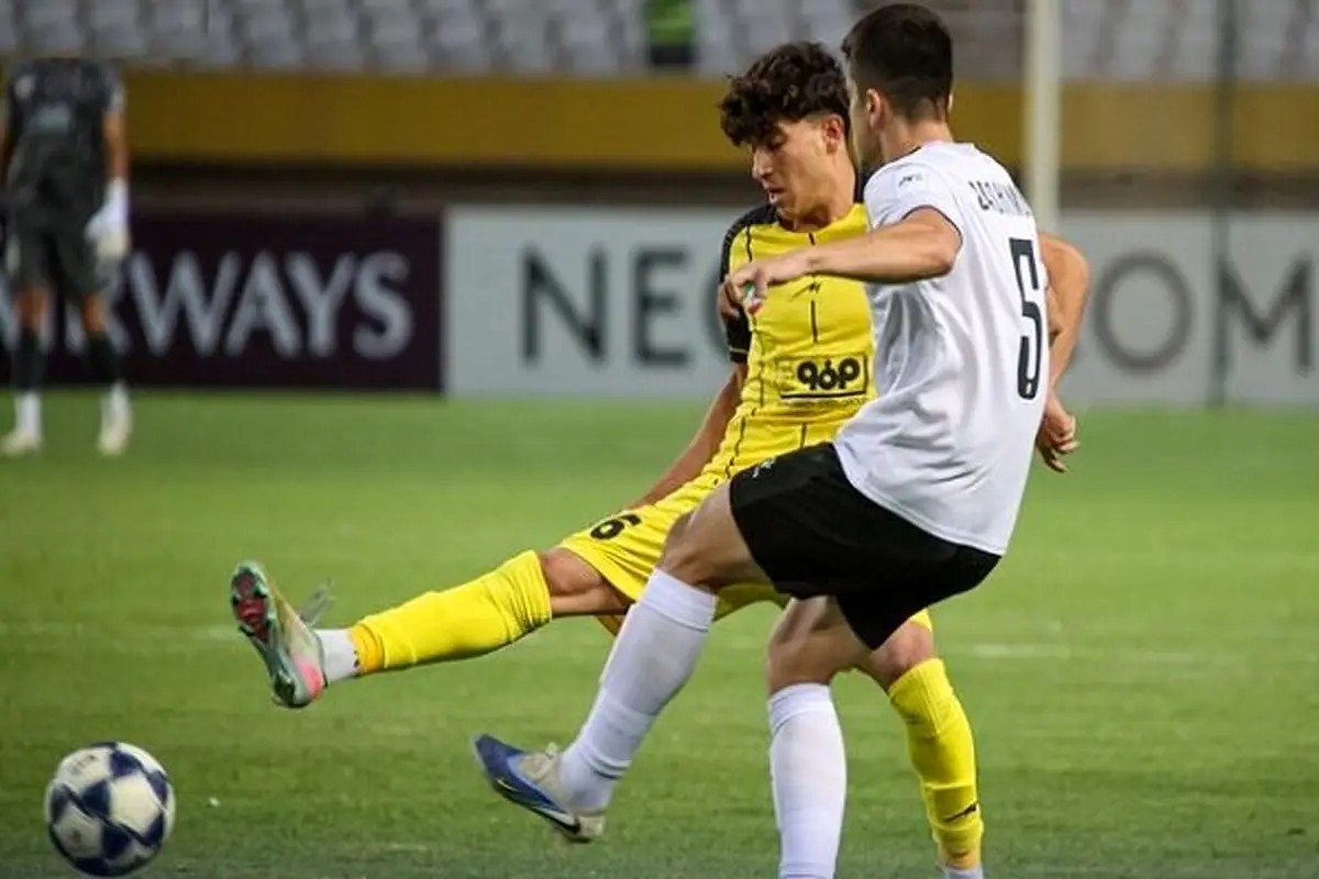 قضاوت مالزیایی؛ بحران جدید در بازی سپاهان و آخال!