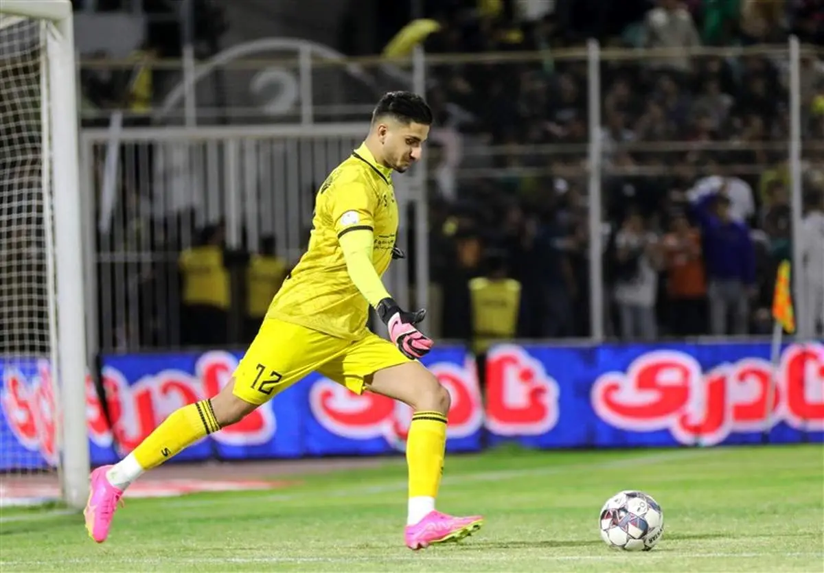 دیناروند: کلین‌شیت فقط با مهارهای خاص!/ ادعای عجیب دیناروند: مقابل تراکتور اتلاف وقت نکردیم