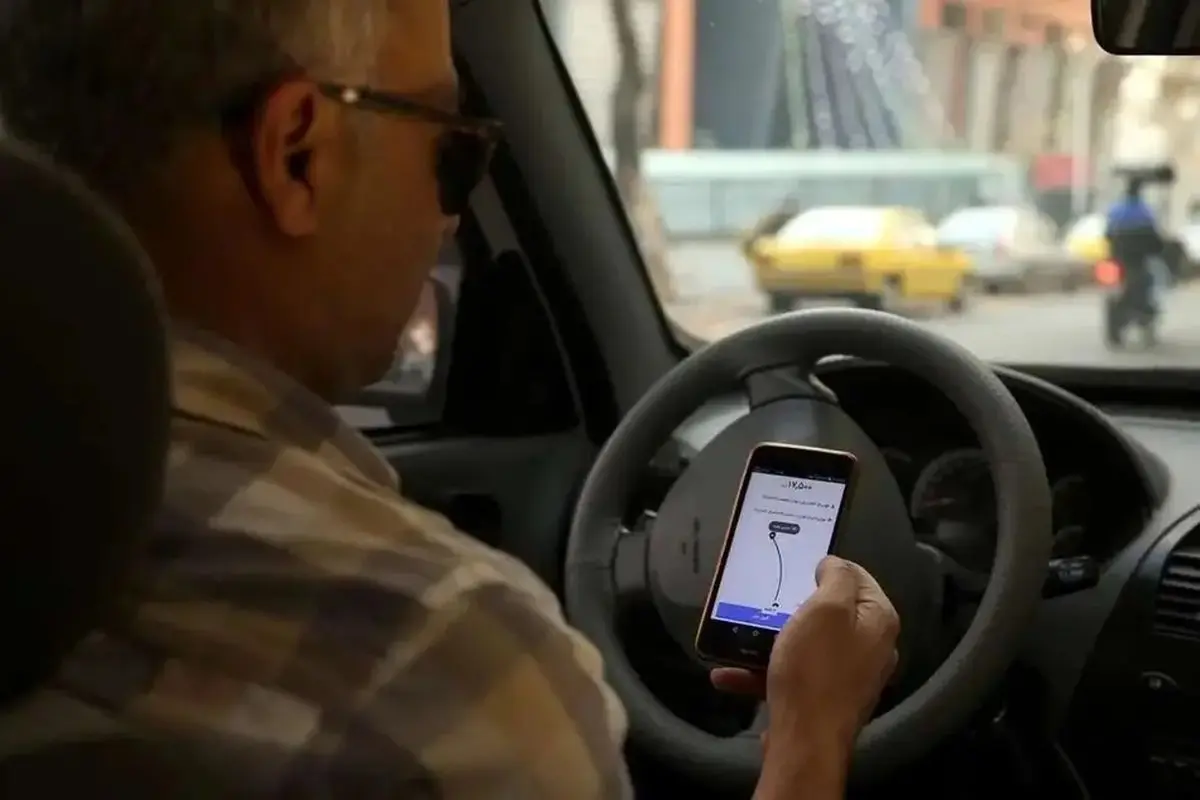 کشف تناقضات تکان‌دهنده در تامین اجتماعی: بیمه اجباری رانندگان اینترنتی یا اخاذی از بازنشستگان؟