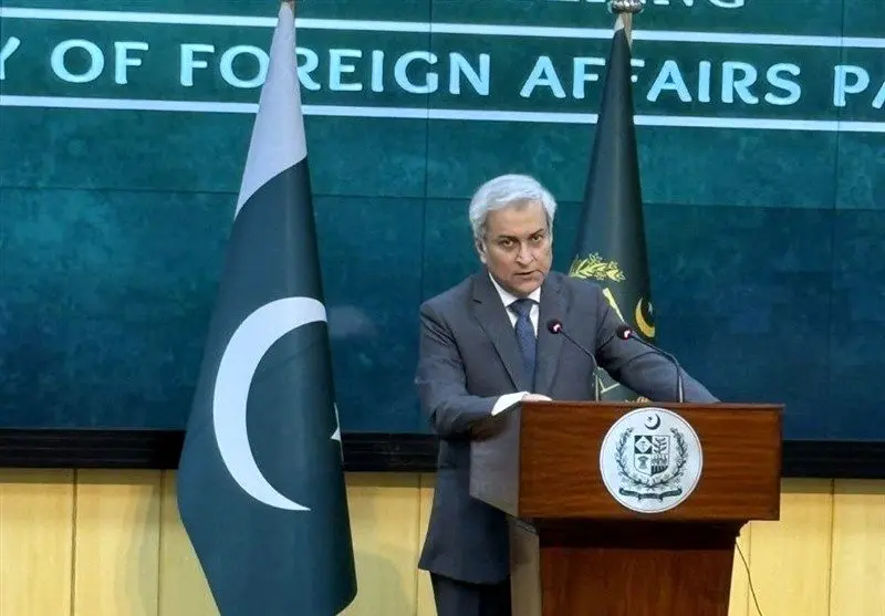 زلزله در اسلام آباد: وزارت خارجه، خواجه آصف را بخاطر تهدید افغانستان رسوا کرد!