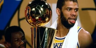 ستاره NBA در سنگ کاغذ قیچی غوغا کرد: باورنکردنی!