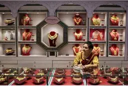 شوک در بازار طلا: ۵۵۴۱ دلار، سقف جدیدی که تاریخ‌ساز شد!