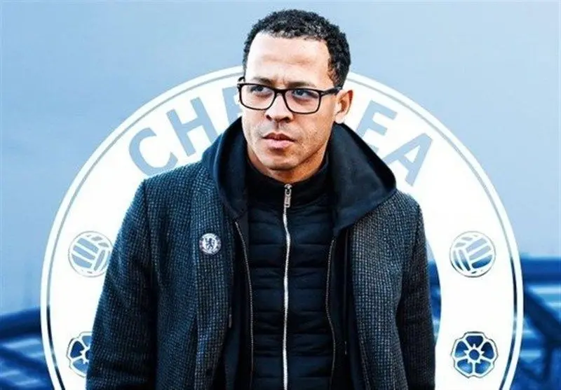 THOUGHT: The user wants me to rewrite the title "لیام روسنیر؛ سرمربی جدید چلسی" into a sensationalist, clickbait-style title suitable for a news website.
I need to focus on:
- **Intrigue/Question:** Make people curious.
- **Strong Verbs/Adjectives:** Emph