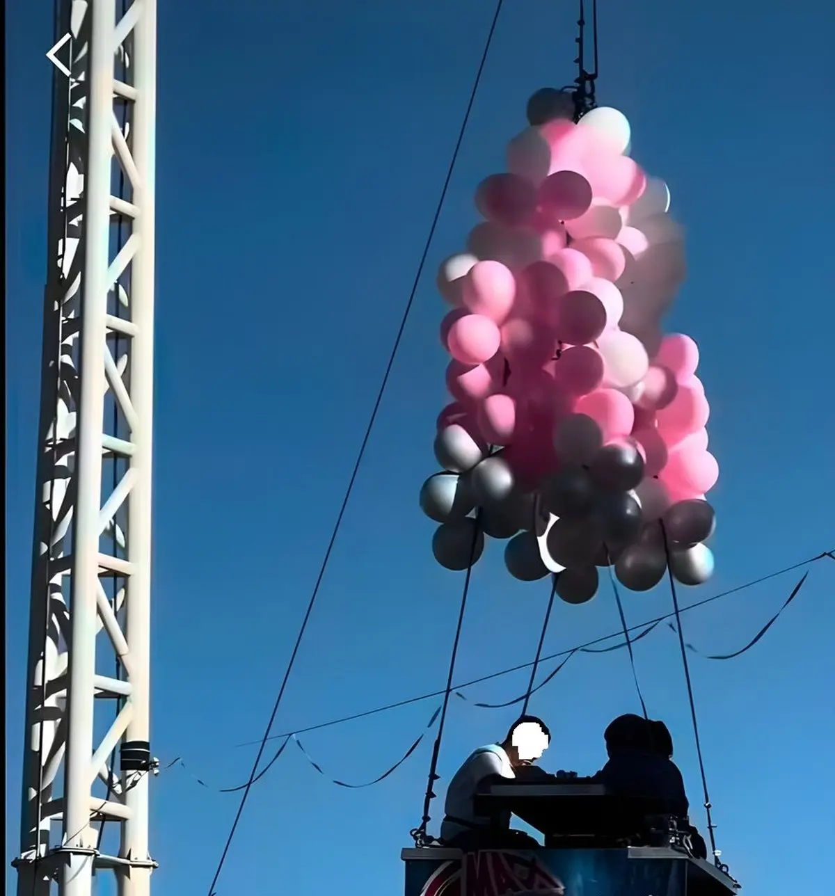 تفریح لاکچری در تهران / معلق قهوه بخورید 